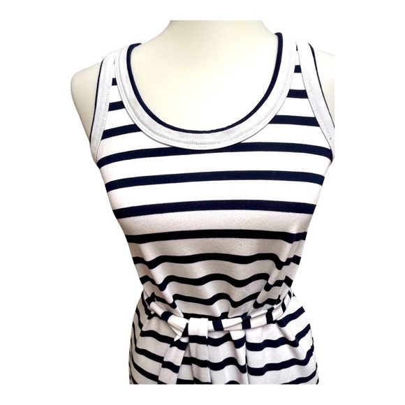 NWOT 💖 Ann Taylor Weekend Navy and White Knit Casual Dress - Picture 6 of 14